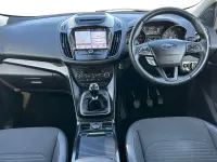 Usado Ford Kuga Titanium 150 HP (110 kW) 2019 Preto SUV