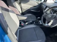 Used Vauxhall Crossland X S 99 HP (72 kW) 2017 Blue SUV