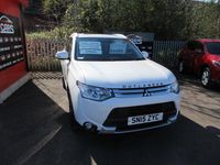 Used Mitsubishi Outlander 150 HP (110 kW) 2015 White SUV