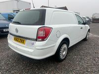 Used Vauxhall Astra Club 2013 White Van