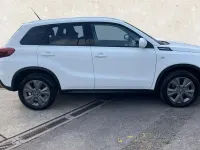 Usado Suzuki Vitara SZ-T 116 CV (85 kW) 2024 Blanco SUV