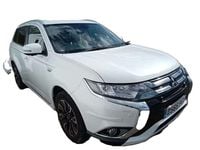 Used Mitsubishi Outlander P-HEV 200 HP (147 kW) 2015 White Estate