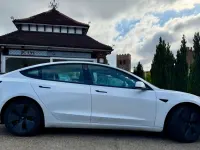Usado Tesla Model 3 Standard Range 366 kW (498 HP) 2022 Branco Sedan