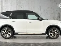 Second-hand Mini Countryman Exclusive 218 CP (160 kW) 2024 Alb SUV