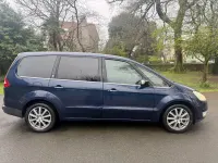 Begagnad Ford Galaxy Ghia 2008 Blå Minibuss