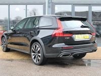 Used Volvo V60 CC 250 HP (183 kW) 2021 Black Estate