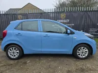 Second-hand Kia Picanto 2018 Albastru Hatchback