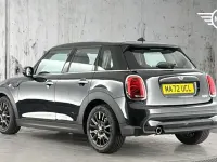 Usado Mini Cooper Classic 134 HP (98 kW) 2022 Preto Citadino