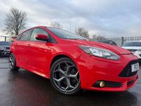 Used Ford Focus ST 250 HP (183 kW) 2013 Red Hatchback