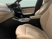 Begagnad BMW 330e M Sport 292 HK (214 kW) 2022 Blå Kombi