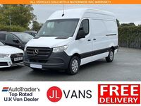 Begagnad Mercedes Sprinter Premium 150 HK (110 kW) 2023 Vit Van