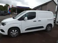 Used Vauxhall Combo Sportive 100 HP (73 kW) 2021 White MPV