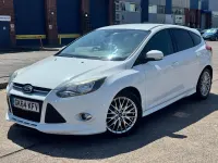 Used Ford Focus Zetec 125 HP (91 kW) 2014 White Hatchback