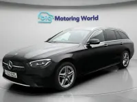 Second-hand Mercedes E300 AMG line 302 CP (222 kW) 2022 Negru Break