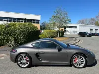Usado Porsche 718 Cayman 350 HP (257 kW) 2018 Cinzento Coupé