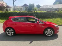 Second-hand Vauxhall Astra SRi 180 CP (132 kW) 2011 Roșu Hatchback