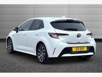 Used Toyota Corolla Design 122 HP (89 kW) 2020 Pure white Hatchback