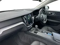 Used Volvo V60 Momentum 190 HP (139 kW) 2020 Black Estate