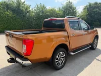 Used Nissan Navara Tekna 190 HP (139 kW) 2018 Yellow Pickup