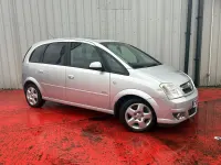 Begagnad Vauxhall Meriva Design Edition 104 HK (76 kW) 2008 Silver Minibuss
