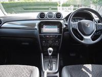 Gebraucht Suzuki Vitara SZ5 116 PS (85 kW) 2023 Grau SUV