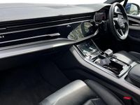 Used Audi Q7 S-Line 286 HP (210 kW) 2023 Navarra blue SUV