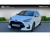 Used Toyota Yaris Hybrid Design 116 HP (85 kW) 2023 White Hatchback