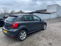 Usado VW Polo Match 90 CV (66 kW) 2016 Gris Utilitario