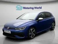 Second-hand VW Golf VIII R 320 CP (235 kW) 2024 Albastru Hatchback