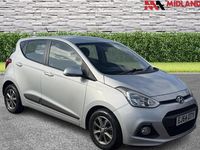 Used Hyundai i10 Premium 67 HP (49 kW) 2014 Silver Hatchback