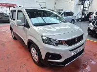 Gebraucht Peugeot Rifter Allure 131 PS (96 kW) 2019 Beige Van / Kleinbus