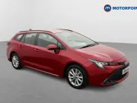 Usado Toyota Corolla 2024 Rojo Familiar