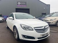 Used Vauxhall Insignia S 140 HP (102 kW) 2014 White Hatchback