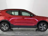 Używany Volvo XC40 Plus 194 KM (142 kW) 2024 SUV