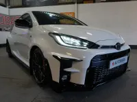 Używany Toyota Yaris 270 KM (198 kW) 2021 Biały Hatchback