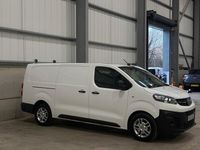 Used Vauxhall Vivaro 100 HP (73 kW) 2021 White MPV