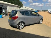 Used Vauxhall Meriva 98 HP (72 kW) 2013 Brown MPV