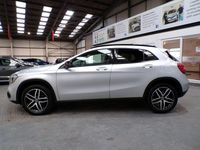 Used Mercedes GLA180 Urban 122 HP (89 kW) 2019 Silver SUV