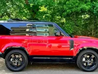 Used Land Rover Defender SE 300 HP (220 kW) 2023 Green SUV