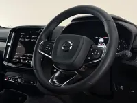 Used Volvo XC40 R-Design Pro 197 HP (144 kW) 2021 Red SUV