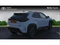 Used Toyota Yaris Cross Design 113 HP (83 kW) 2024 White SUV