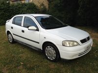 used Vauxhall Astra 1.6i Club Hatchback 5d 1598cc auto