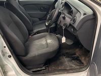 Begagnad Dacia Sandero Ambiance 2017 Vit Halvkombi