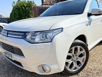 Used Mitsubishi Outlander P-HEV 121 HP (88 kW) 2015 Estate
