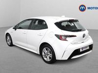 Used Toyota Corolla 122 HP (89 kW) 2021 White Hatchback