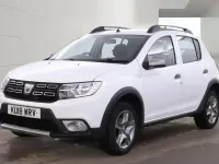 Usado Dacia Sandero Lauréate 90 HP (66 kW) 2018 Branco Citadino