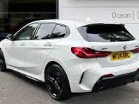 Usado BMW M135 Shadowline 302 CV (222 kW) 2024 Blanco Utilitario