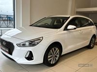 Used Hyundai i30 SE 136 HP (100 kW) 2017 White Estate