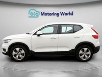 Used Volvo XC40 Momentum 197 HP (144 kW) 2021 White SUV