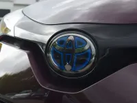 Used Toyota C-HR Design 122 HP (89 kW) 2023 Mauve/purple SUV
